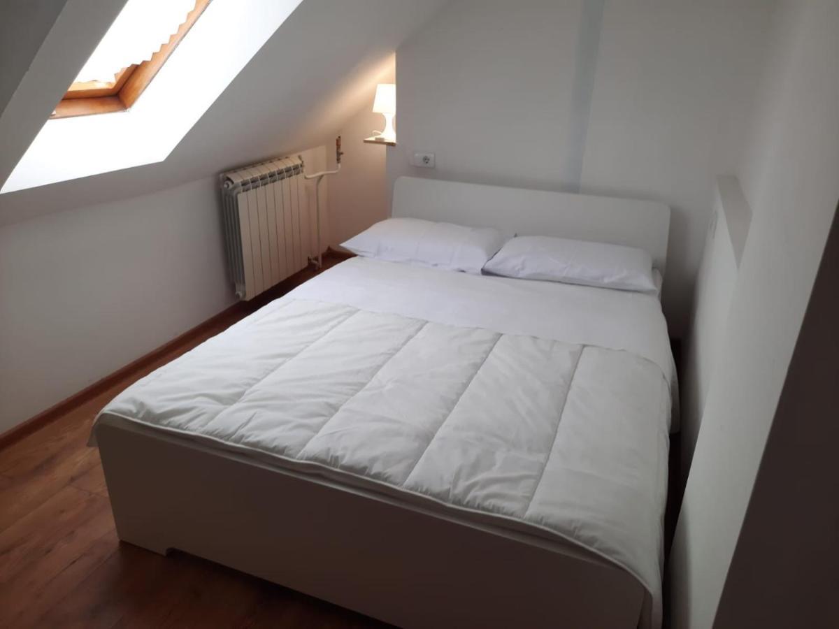 New Generation Hostel Prague Center Excellent Location The Right Alternative To Luxury Hotels A Few Steps From The Astronomical Clock And Charles Bridge Surrounded By Restaurants And Clubs And Offers Opportunities For Shopping Free Wi-Fi Kitchen Gard Zewnętrze zdjęcie